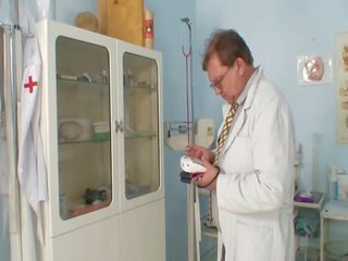 Nada Visits Her Gyno medical practitioner For prime Pussy Speculum Gyno Exam